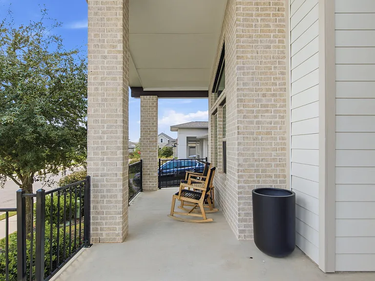 7712 Ellas Inlet Dr — Photo 4