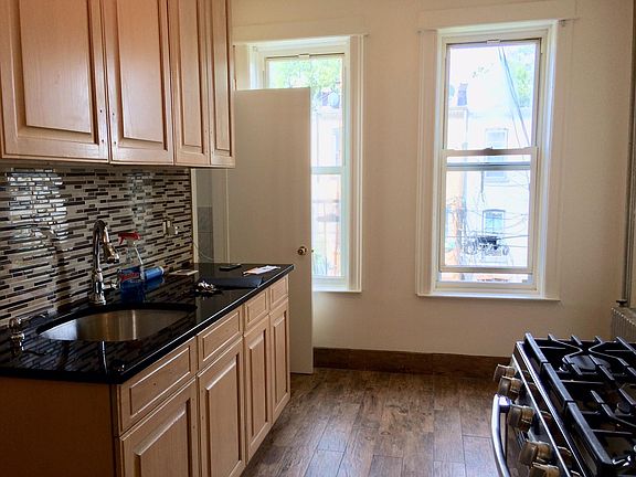 4th image of 7226 67th St #2LRS