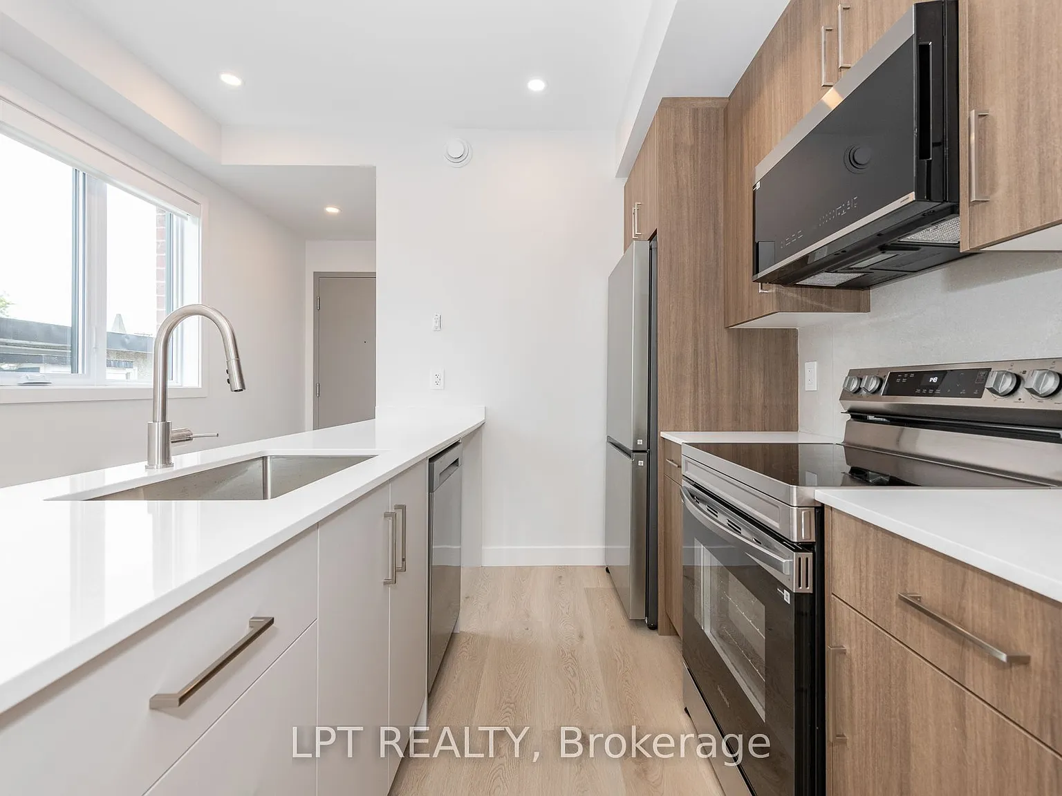 2 bed, $2,200 — Photo 4