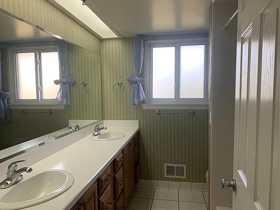 3rd image of 31706 Acton Dr