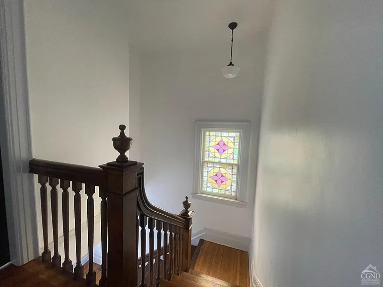 817 Columbia St #2 — Photo 3