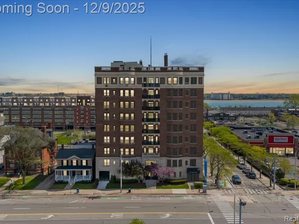 2900 E Jefferson Ave, Detroit, MI