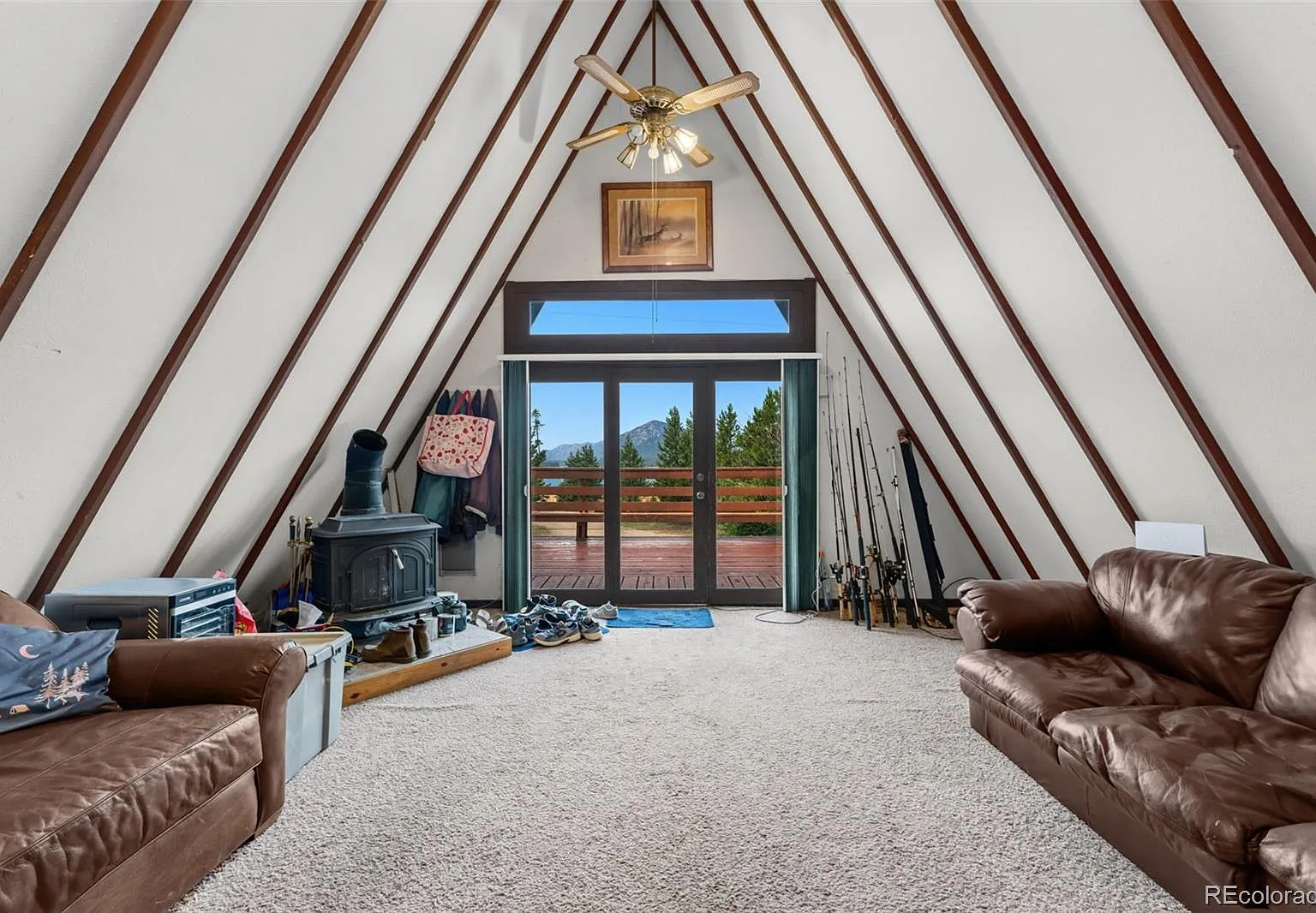 2 bed, 1.0 bath, 1026 sqft, $4,000 — Photo 2
