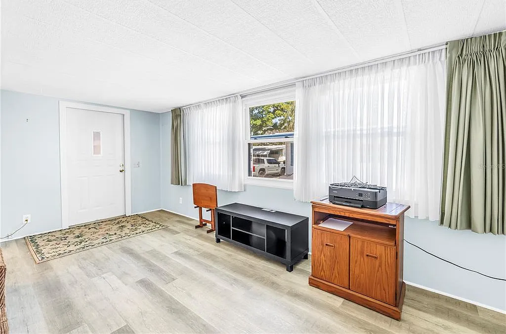 2 bed, 2.0 bath, 1485 sqft, $1,800 — Photo 4