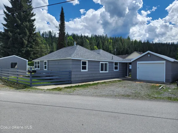 404 D St, Pinehurst, ID 83850