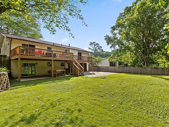 4th image of 934 Spurling Dr