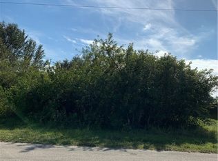 462 Piedmont St, Lehigh Acres, FL 33974