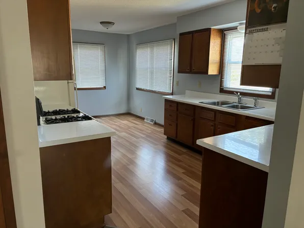 109 5th St, Hawley, MN 56549