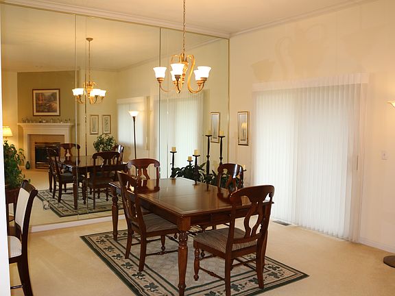 4th image of 4425 Glenoaks Ct