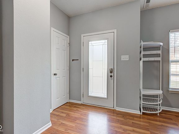 4th image of 5845 Skyward Ln