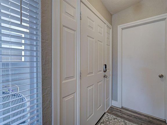 5th image of 224 SW Crystal Hills Dr