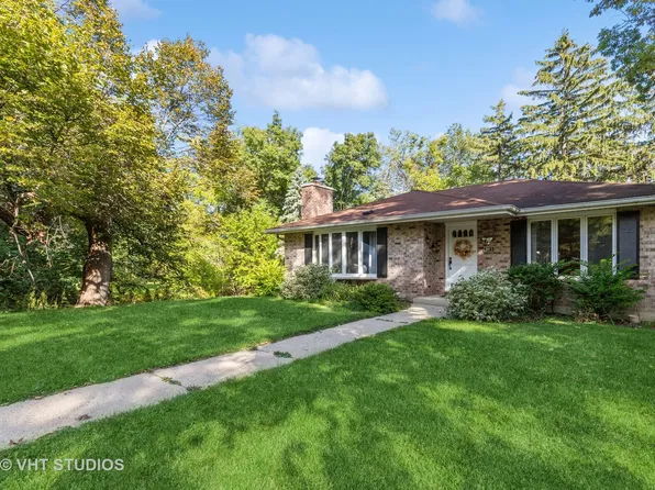 303 Wilson Ave, Winthrop Harbor, IL 60096