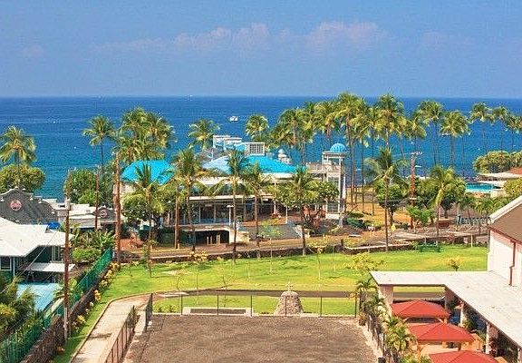 4th image of 75-5766 Kuakini Hwy APT 602