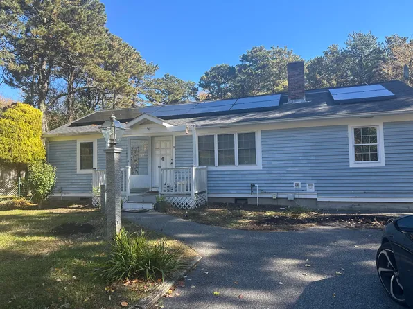 28 Hoover Road, West Yarmouth, MA 02673