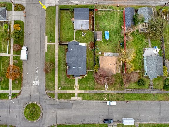5th image of 3640 S Ainsworth Ave