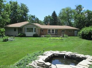 4016 Grand Prairie Rd, Kalamazoo, MI 49006