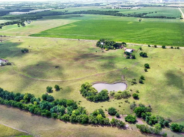 151 County Road 398, Taylor, TX 76574