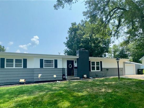 301 9th St, Warrensburg, MO 64093