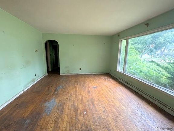 2nd image of 10725 Converse Rd