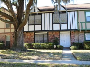 8193 Trafalgar Sq, Jacksonville, FL 32217