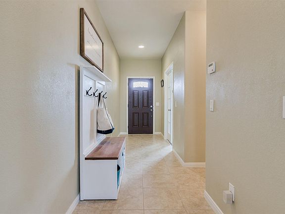3rd image of 19906 Weston Oaks Dr