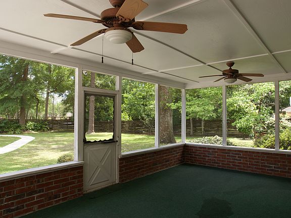 Screened Backporch with fans