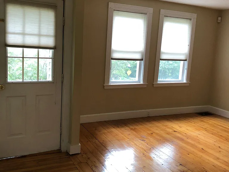 21 Lexington St #1 — Photo 7