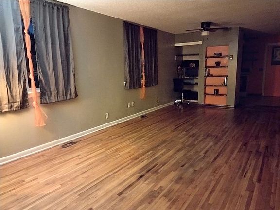 walk in the entry door view