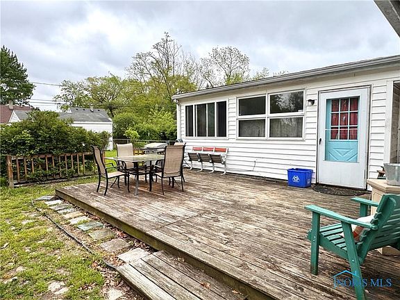 4th image of 1278 Hugo St