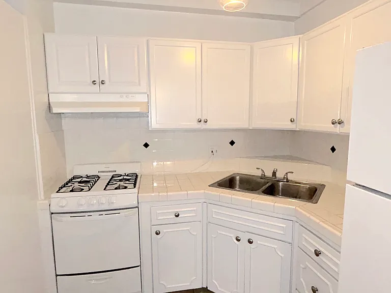 Bright kitchen