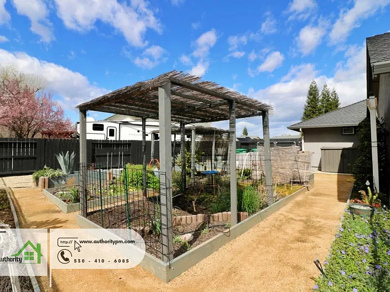 7740 Pit Rd — Photo 26