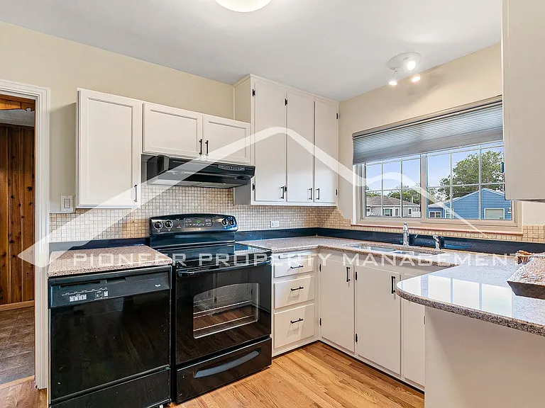 5073 Decatur St — Photo 5