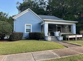 1751 Center Ave, East Pt, GA 30344