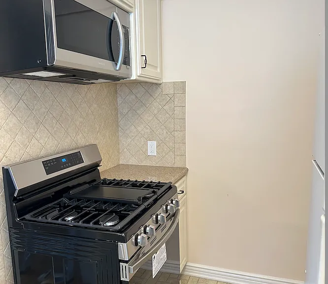 465 S Palm Dr #465 — Photo 6