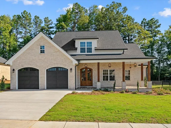 107 W Riley West St, Chatsworth, GA 30705