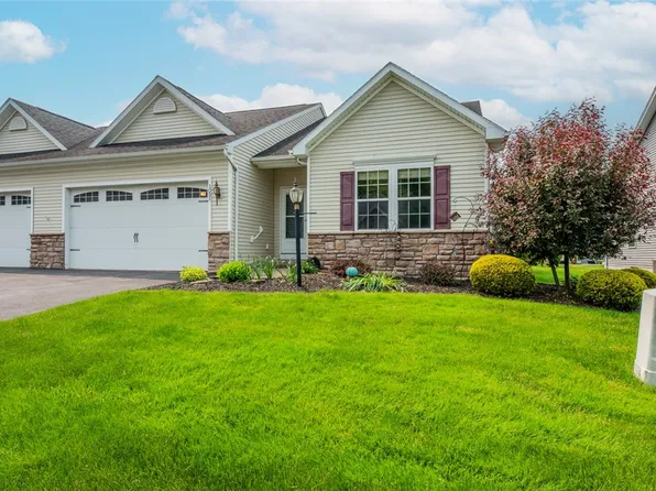 1051 Railway Xing, Webster, NY 14580