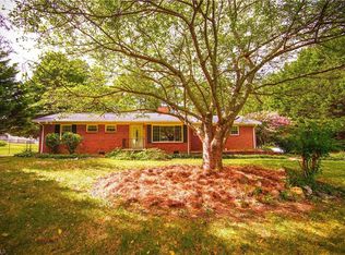 6003 Brushwood Ct, Greensboro, NC 27410