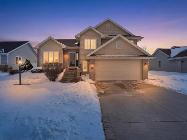 124 Cedar St, Brooklyn, WI 53521