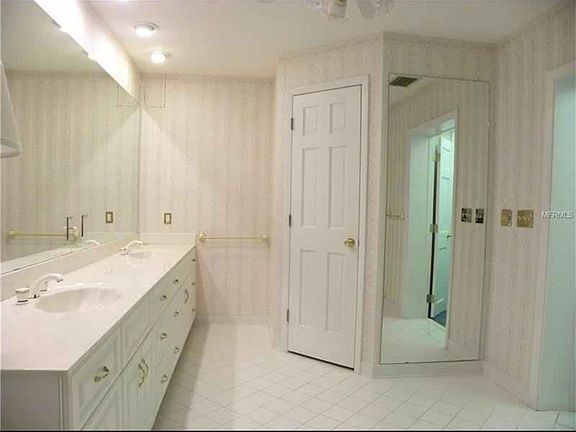 Master bath 