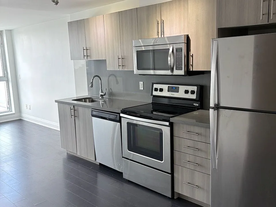 16 McAdam Ave #508