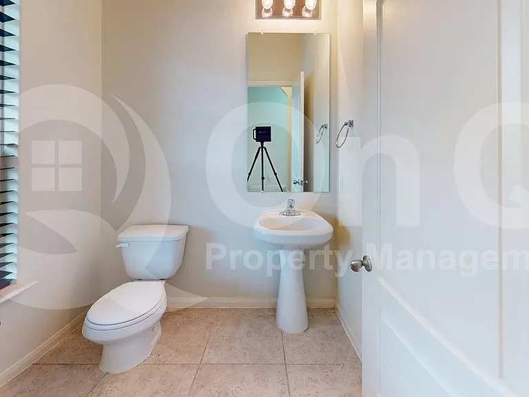 1623 White Mountain Way — Photo 11