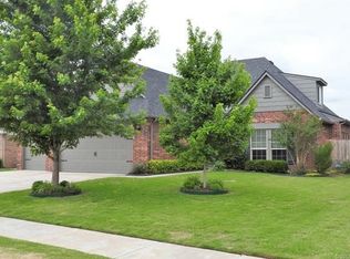11718 S Vine St, Jenks, OK 74037