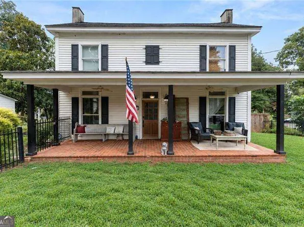 107 Etowah Dr, Cartersville, GA 30120