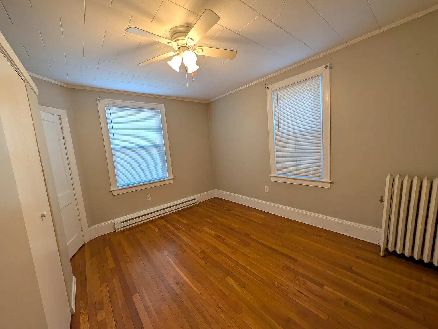 170 Oakside Ave — Photo 1