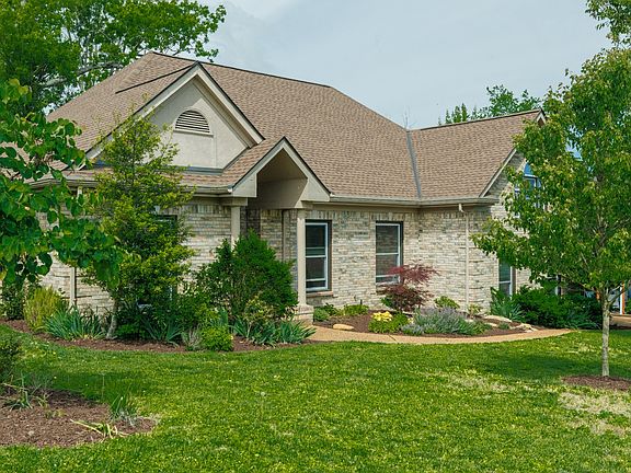 3rd image of 1018 Brookstone Blvd