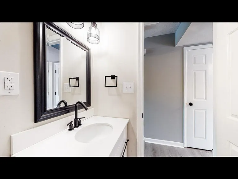 1658 Foxhaven Dr #1 — Photo 16