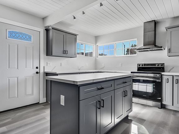 2nd image of 69490 McCallum Way