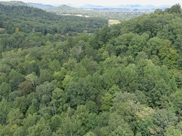 1803 Fisher Creek Rd, Lebanon, KY 40033