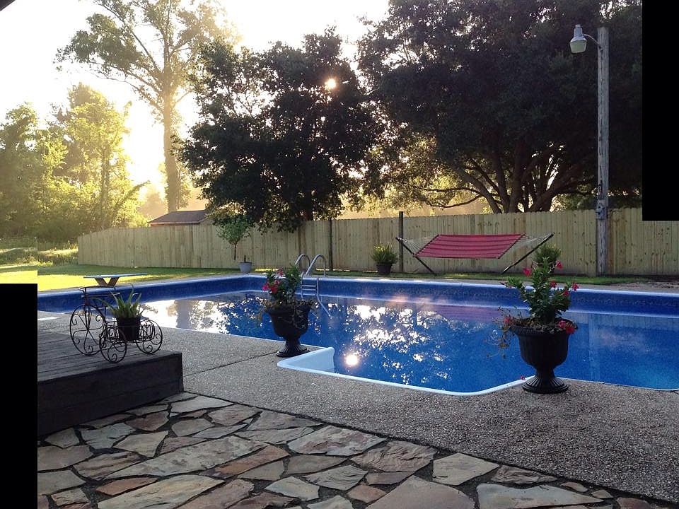 1st image of 3496 Emily Dr
