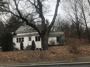 134 Quinapoxet St, Jefferson, MA 01522